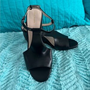 Cole Haan Women's Black Leather Sandals NWT Size 9